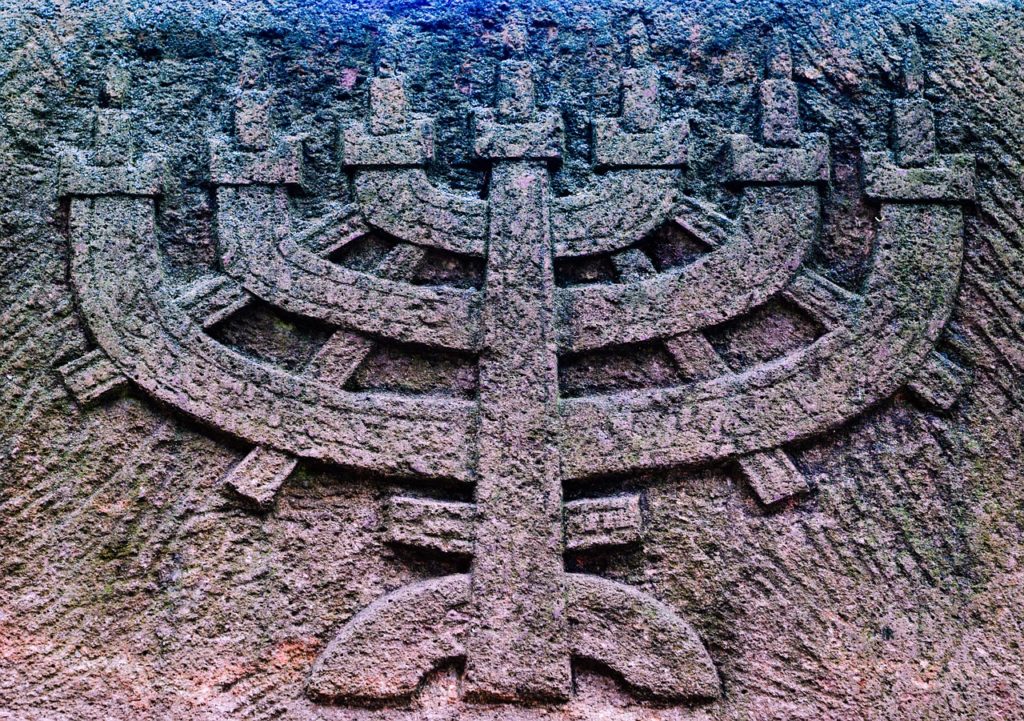 menora